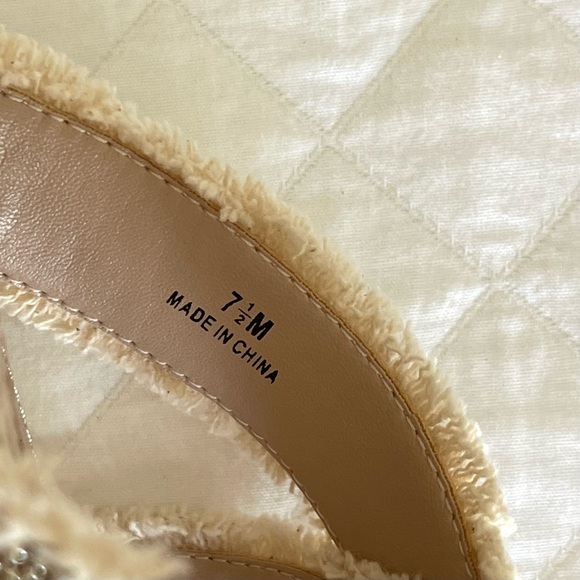 PELLE MODA Hailen Sandals Size 7 1/2 Chain bead fringe in Natural NEW! Shoes 7.5 - Picture 13 of 14